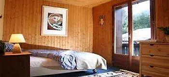 Les Frenes Bed and Breakfast